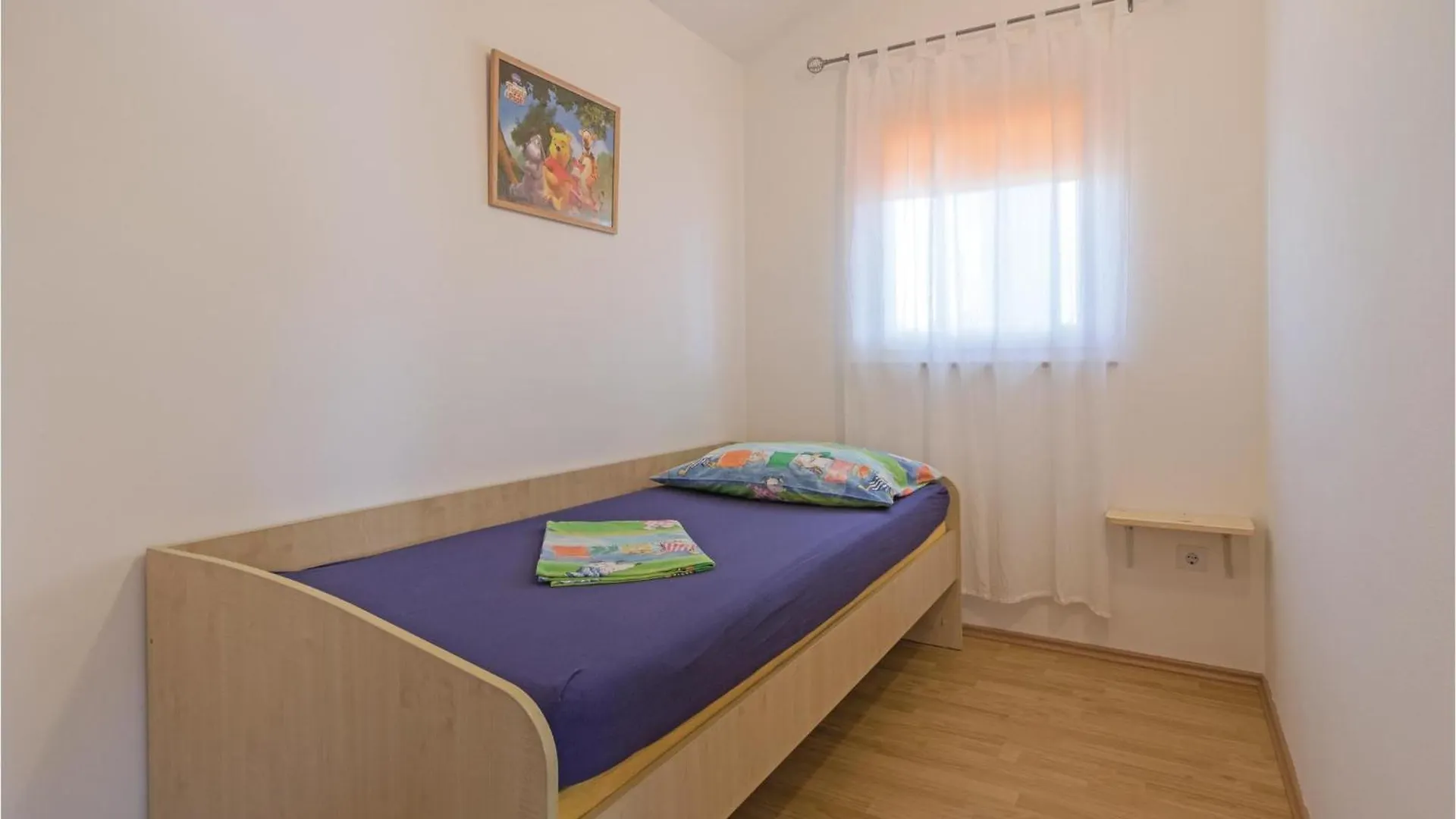 Awesome Apartment In Galizana With Kitchen