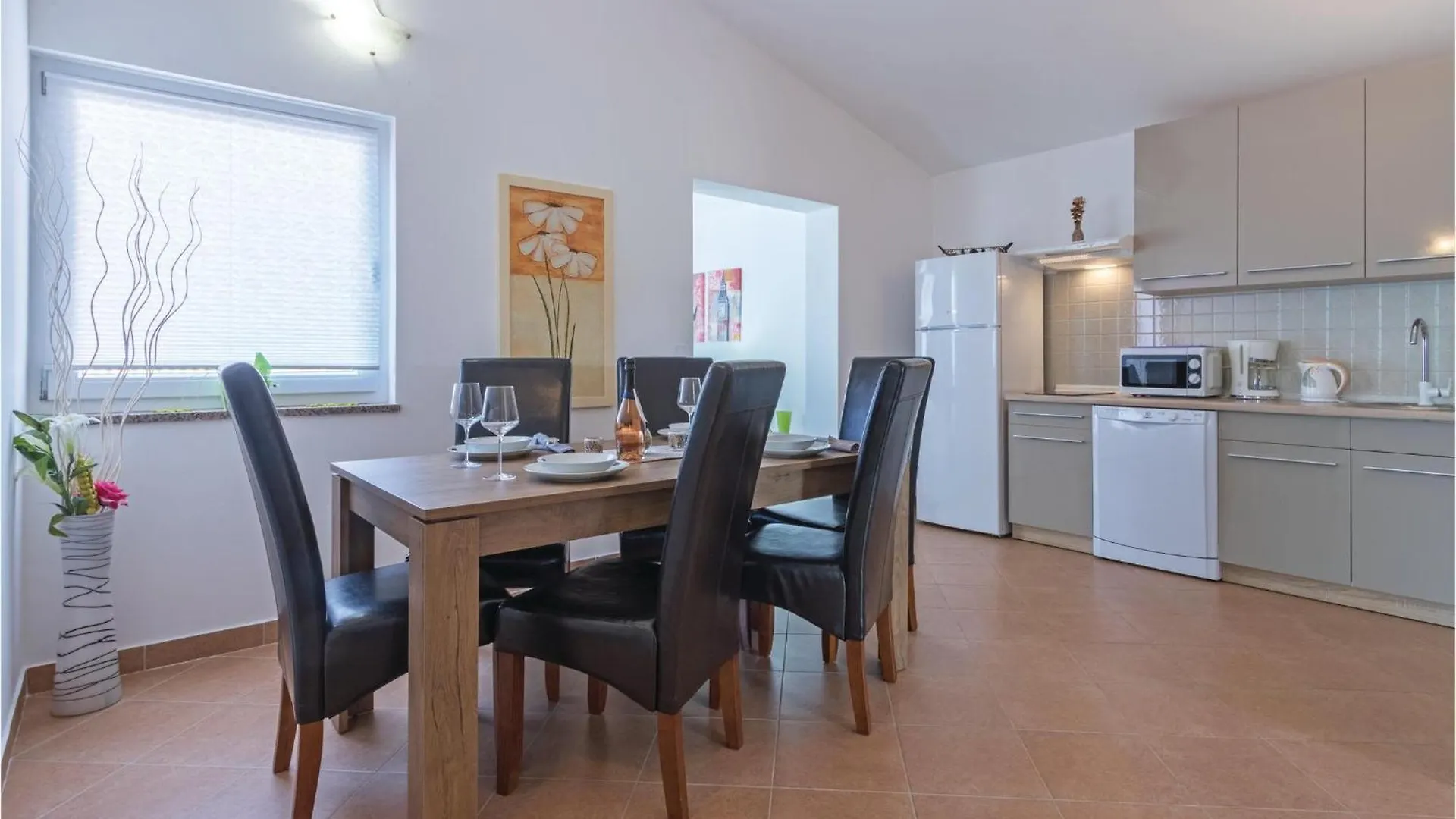 Awesome Apartment In Galizana With Kitchen